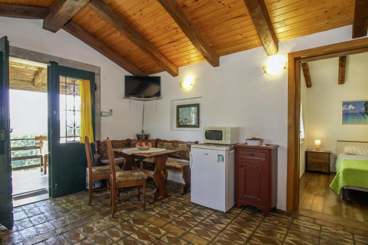 Вилла Casa Antonija In Sovinjska Brda - Haus Fur 2 Personen Экстерьер фото